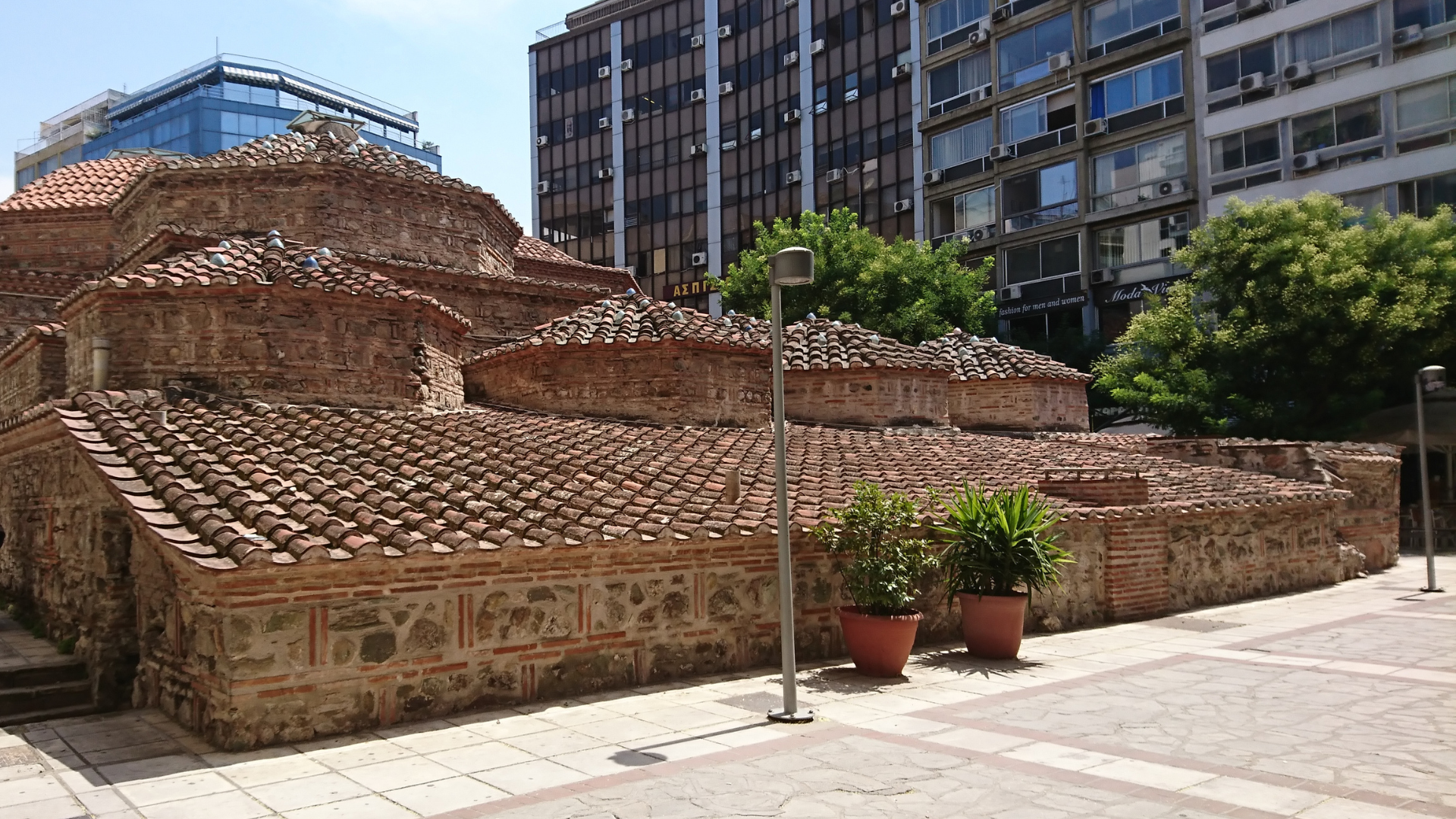Greece | Thessaloniki - Layers Upon Layers