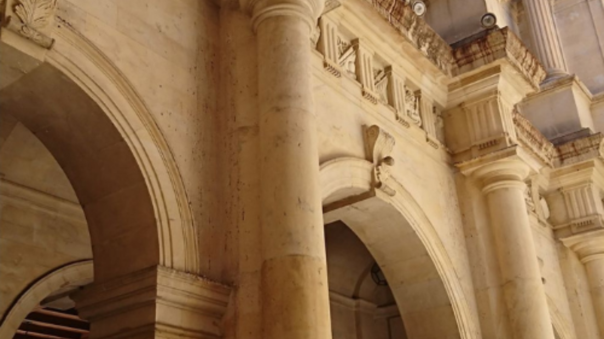  Minoan snake goddess Palace of Knossos and the Capital of Crete